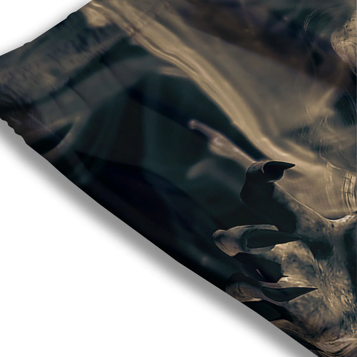 3D Screaming Ghost Horror Print Mesh Shorts - Image 3
