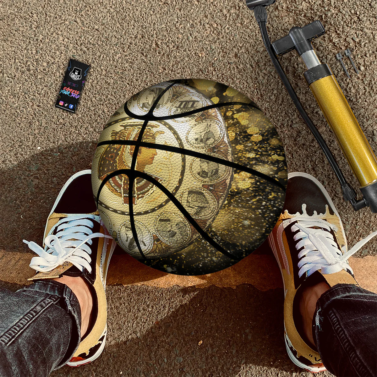 Abstract Cleopatra Print Basketball - Image 2