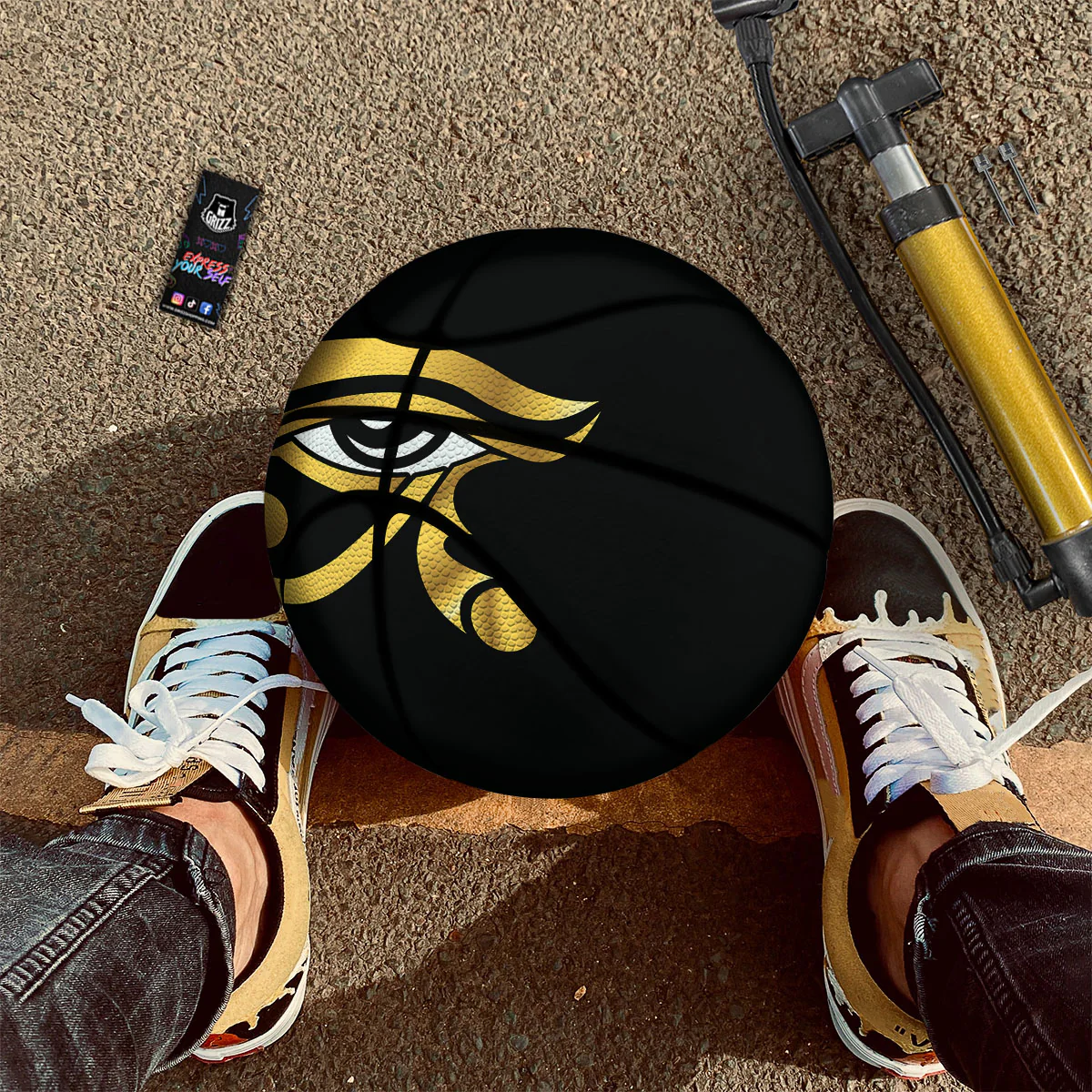 Amulet Eye Of Horus Print Basketball - Image 2