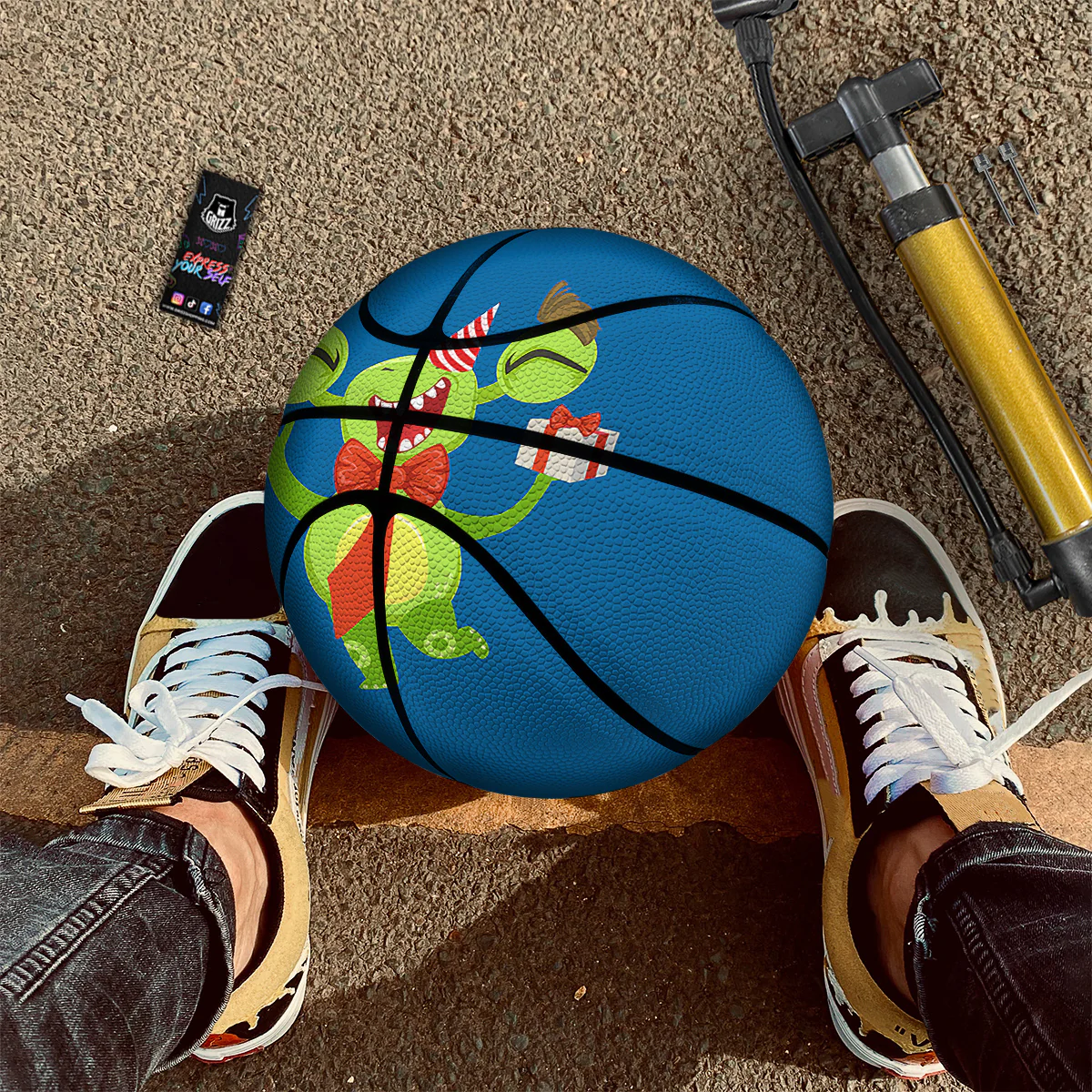 Bow Tie With Cute Alien Print Basketball - Image 2