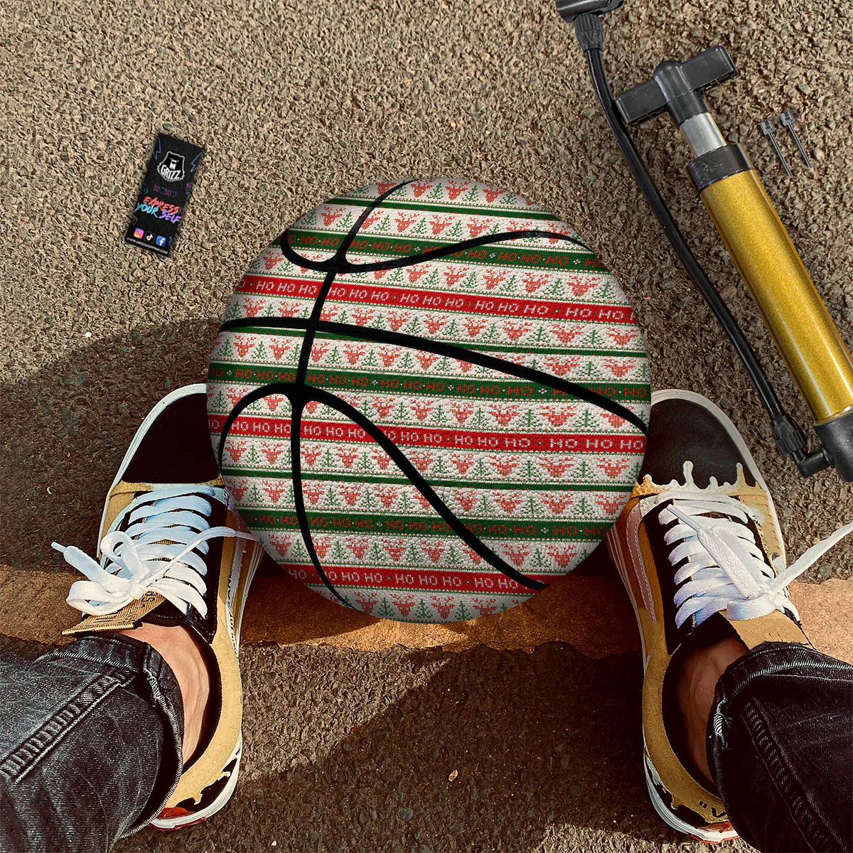 Knitted Christmas Print Pattern Basketball - Image 2