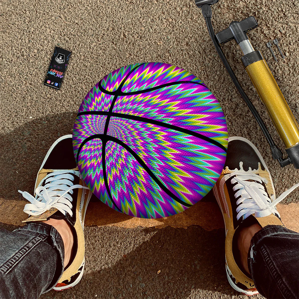 Moving Optical Illusion Abstract Spiral Basketball - Image 2