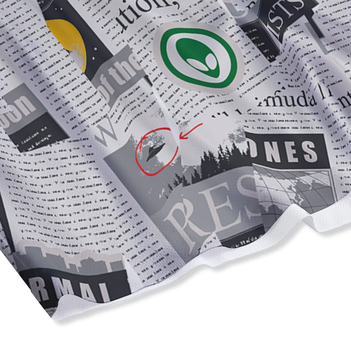 Newspaper Clippings On Aliens Topic Print Pattern Mesh Shorts - Image 4