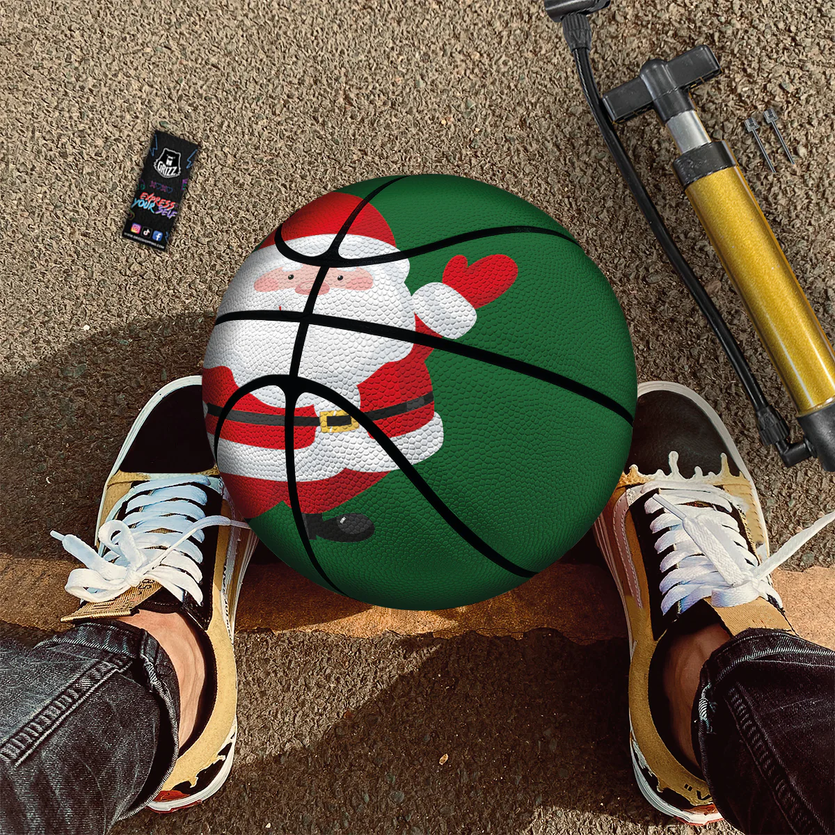 Santa Claus Cartoon Print Basketball - Image 2