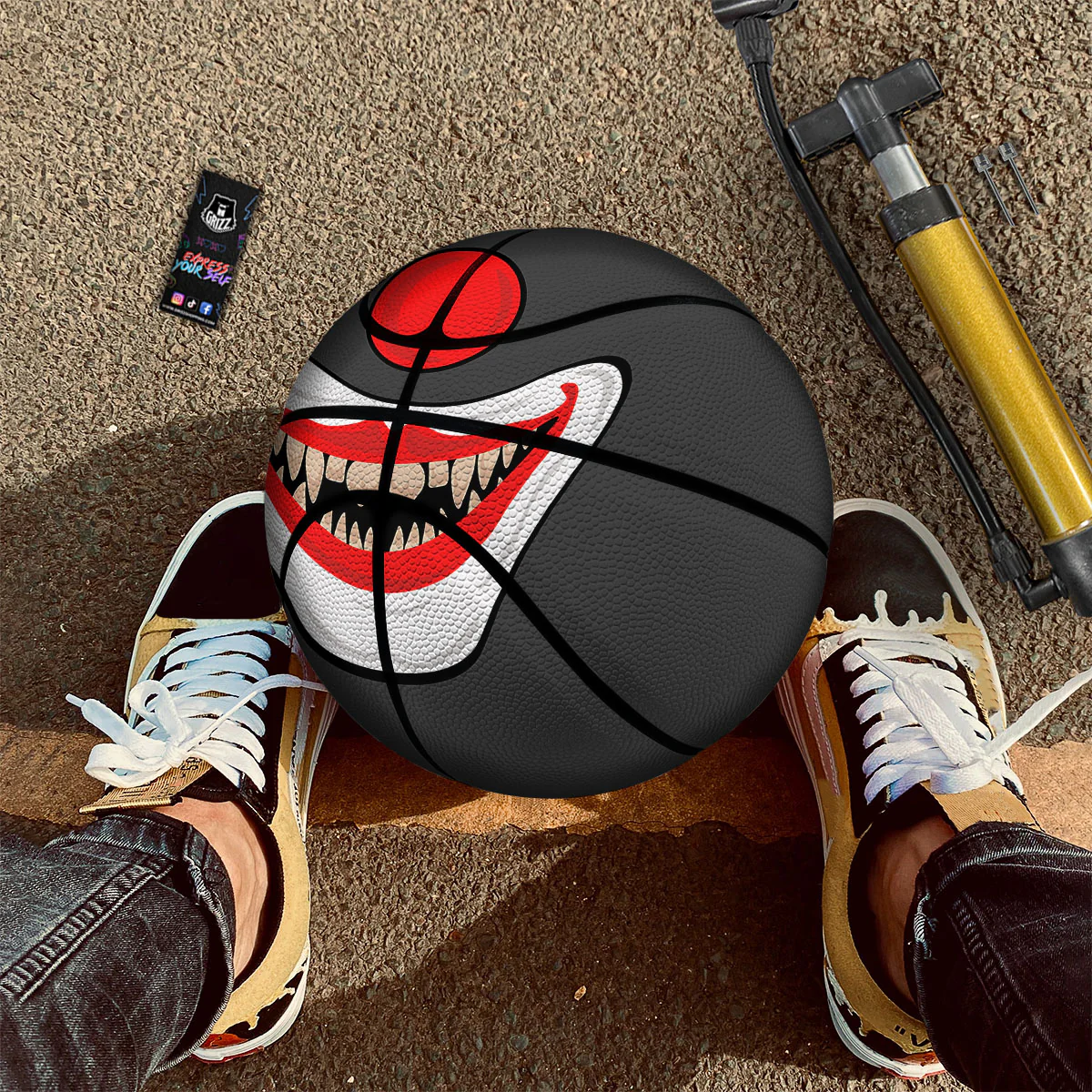 Smiling Clown Halloween Print Basketball - Image 2