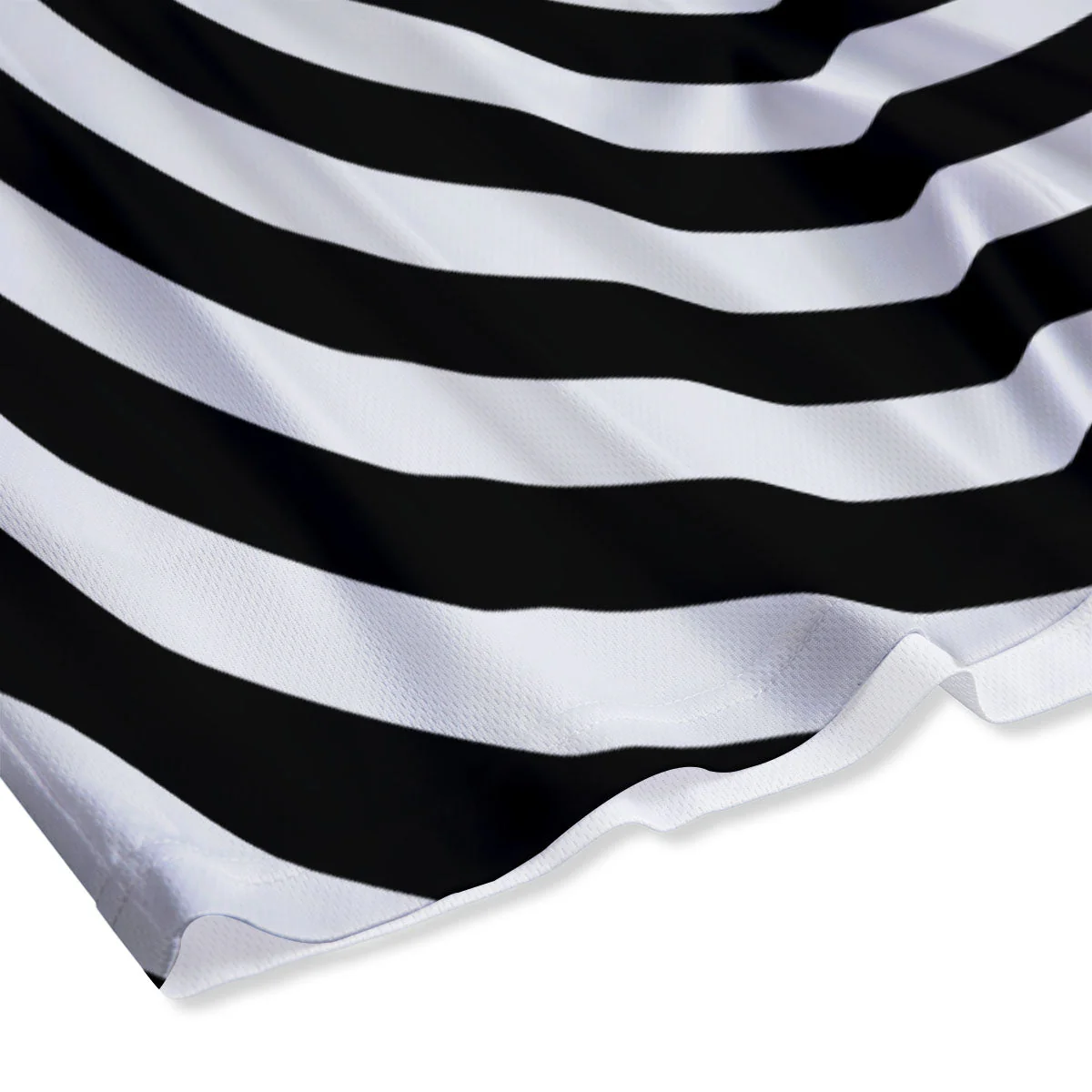 Spiral Illusion White And Black Print Mesh Shorts - Image 4