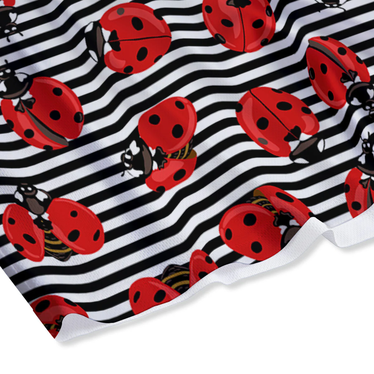 Striped Ladybug Print Pattern Mesh Shorts - Image 4