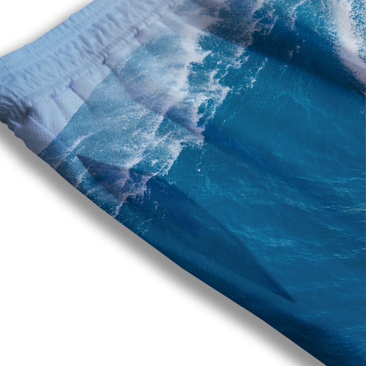 Surfing On Sea Print Mesh Shorts - Image 3