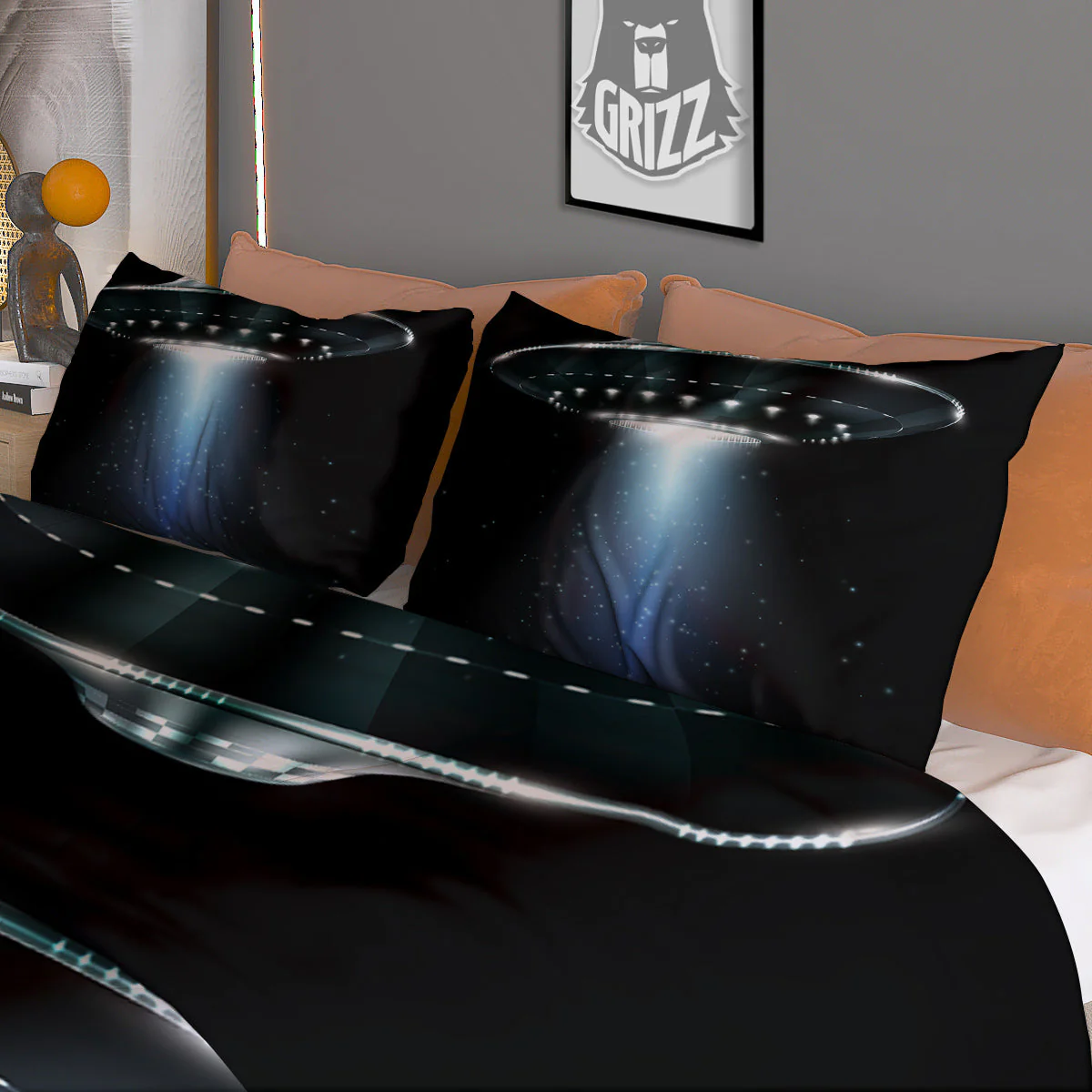 UFO Night Dark Print Duvet Cover Bedding Set - Image 3
