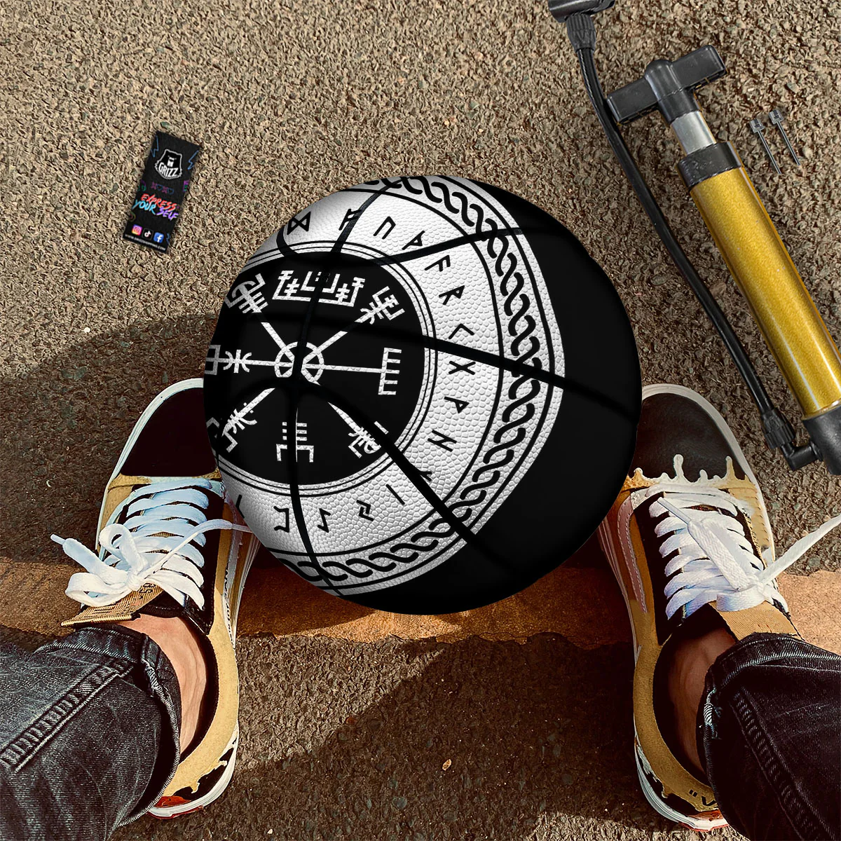 Vegvisir Viking Print Basketball - Image 2