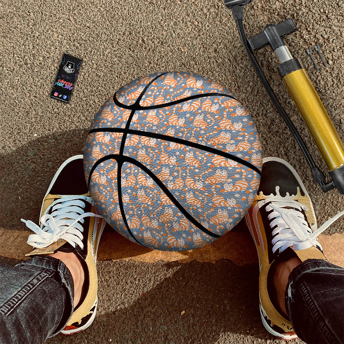 Yarn Ball And Cat Print Pattern Basketball - Image 2
