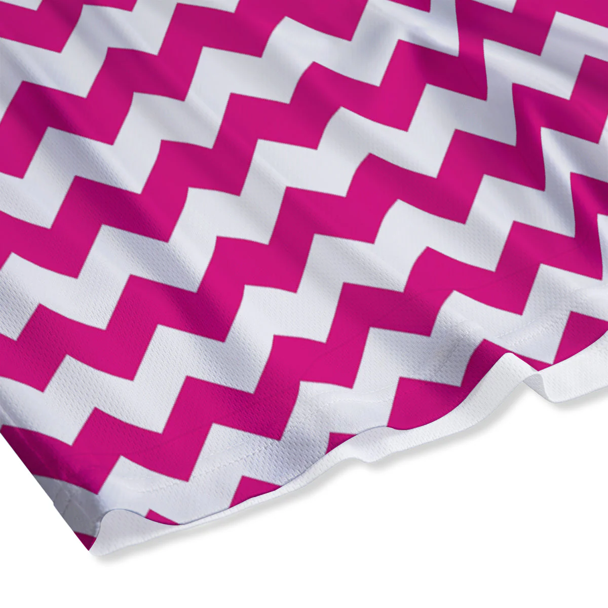 Zigzag Pink And White Print Pattern Mesh Shorts - Image 4