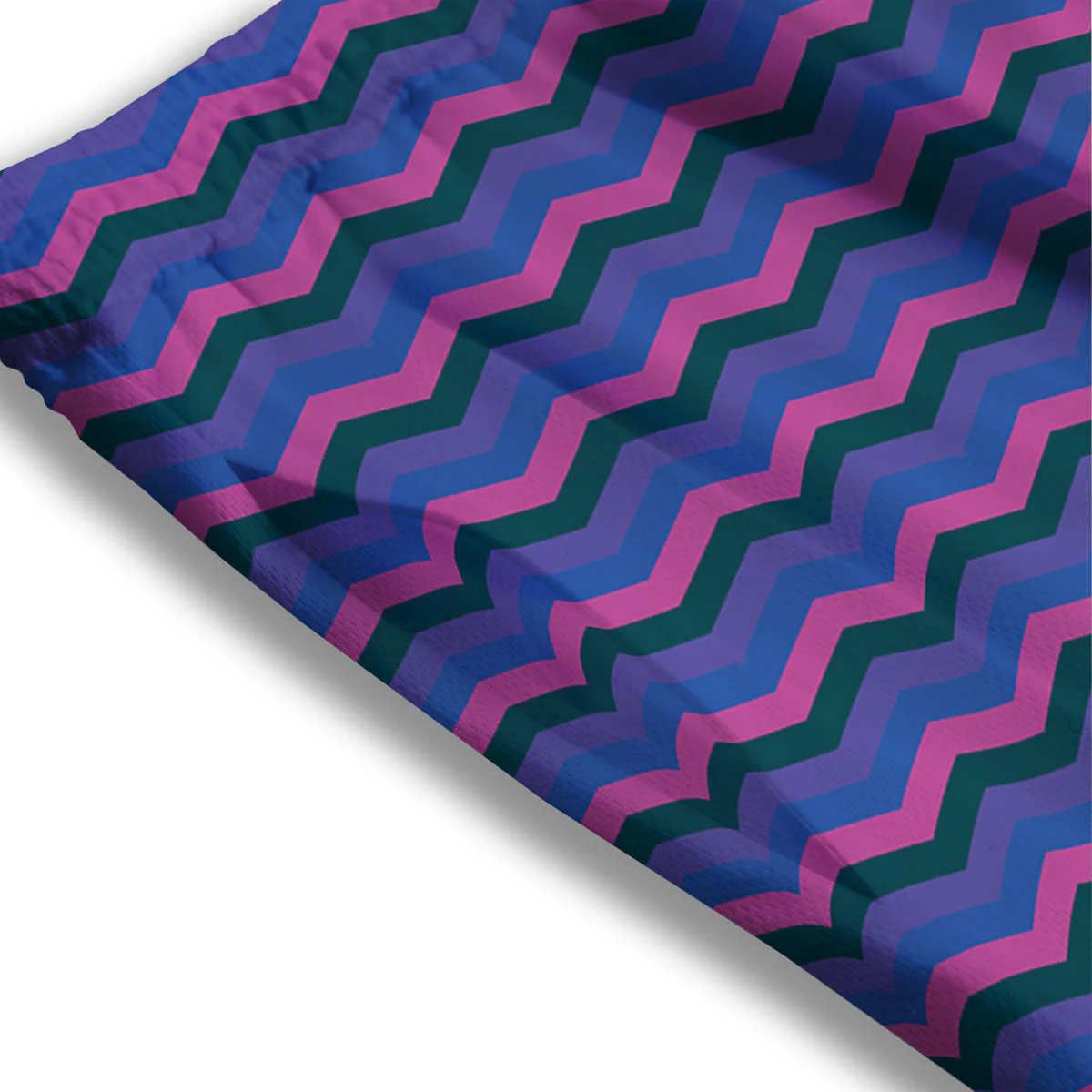Zigzag Purple And Blue Print Pattern Mesh Shorts - Image 3